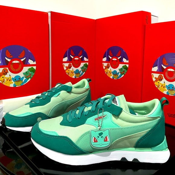 PUMA × Pokémon: Bulbasaur sneakers size 9 - Picture 1 of 6